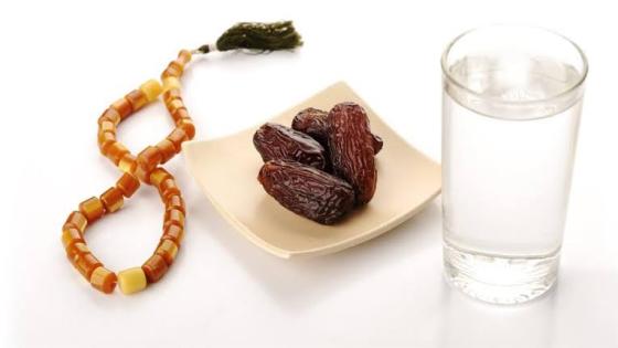 خمس نصائح لتجنب الجوع والعطش في شهر رمضان